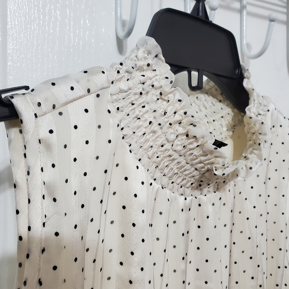 Polka dot blouse - Picture 4 of 7